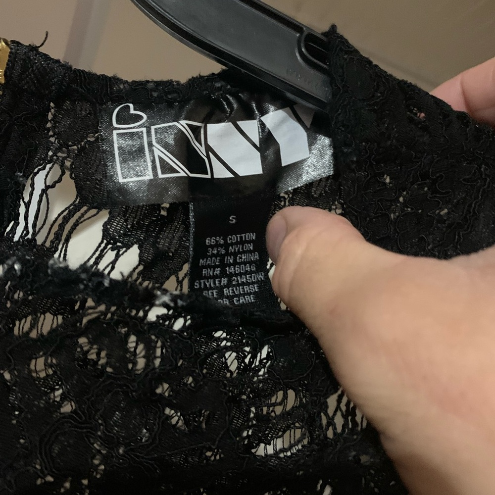 Lace top - Picture 2 of 2